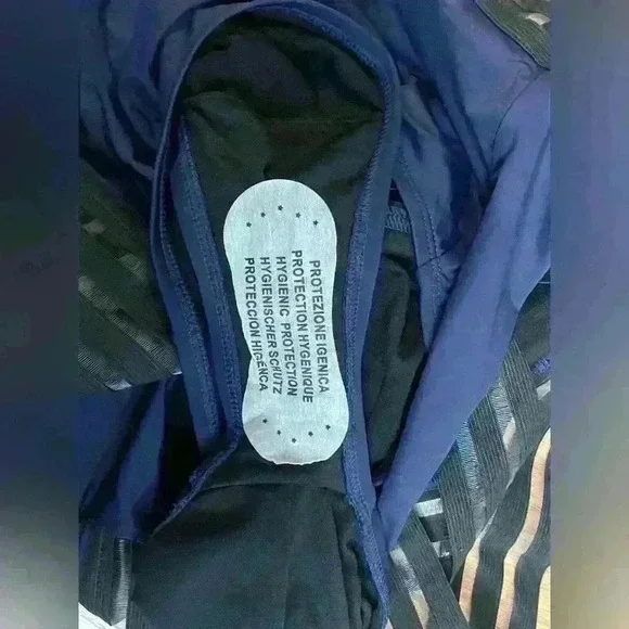 NWT Hilor navy blue Front Crossover One Piece Swimsuit Women’s Large Size 10-12 - Picture 8 of 8